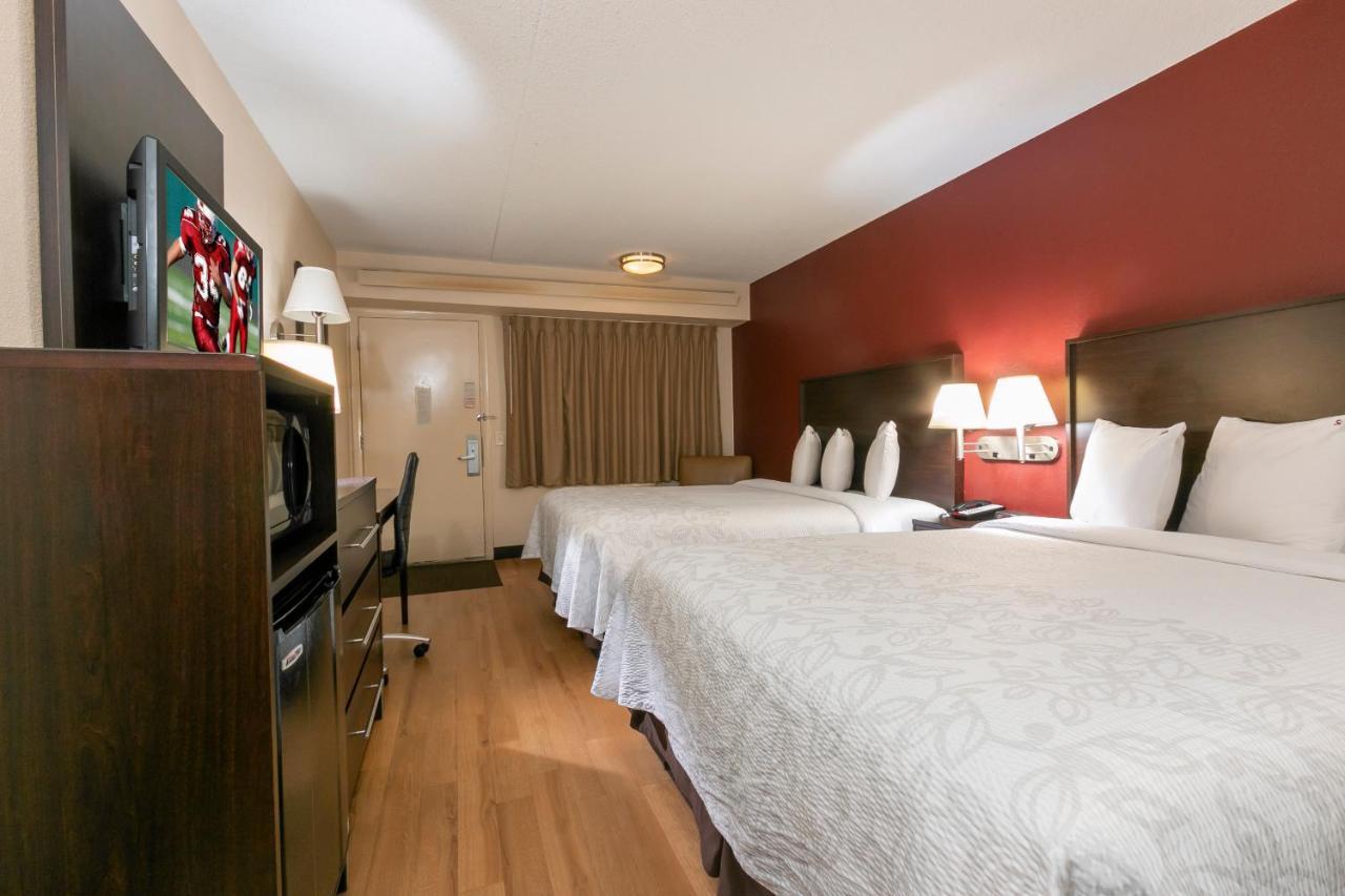 Red Roof Inn Plus+ Atlanta - Buckhead Druid Hills Exterior photo
