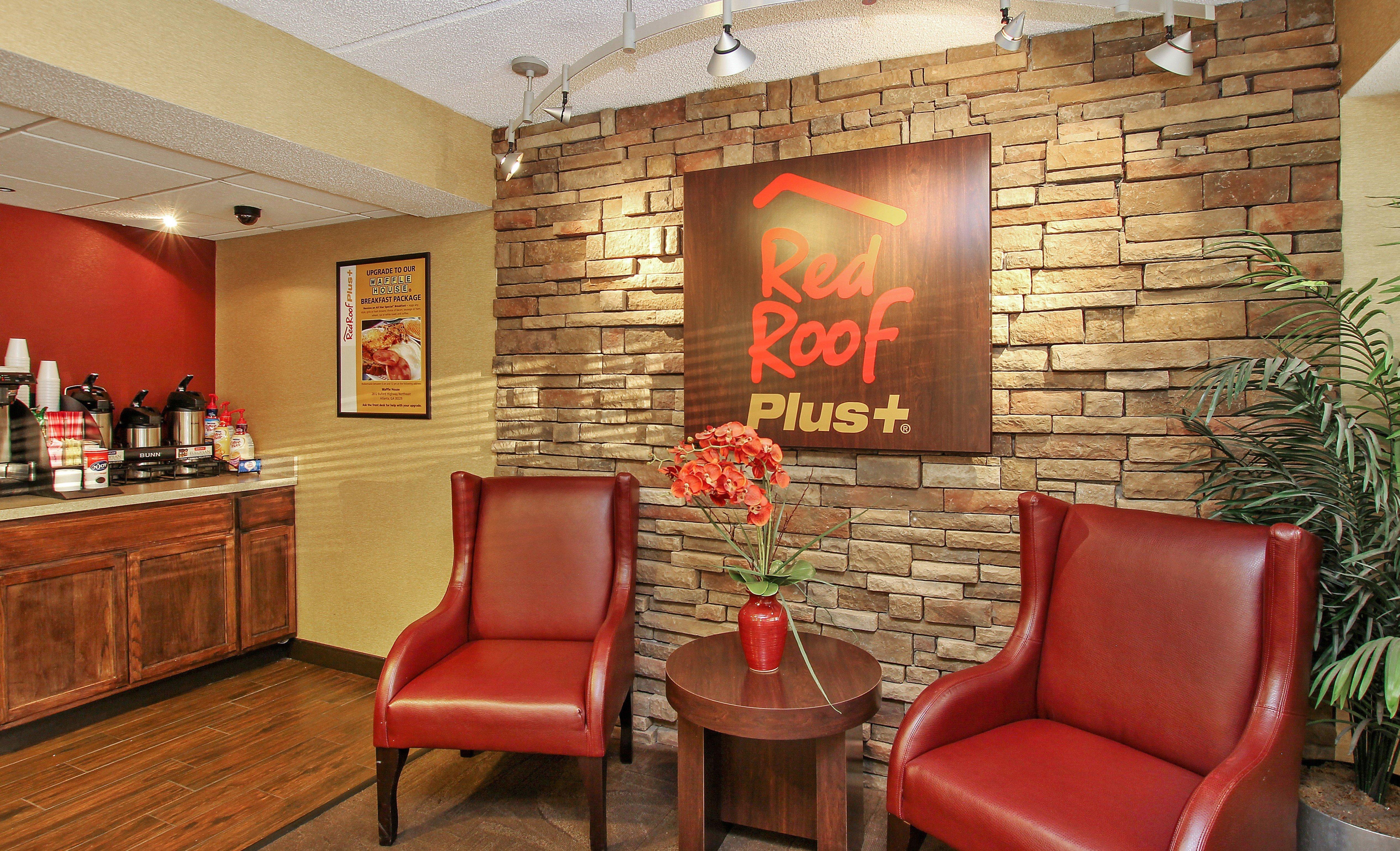 Red Roof Inn Plus+ Atlanta - Buckhead Druid Hills Exterior photo